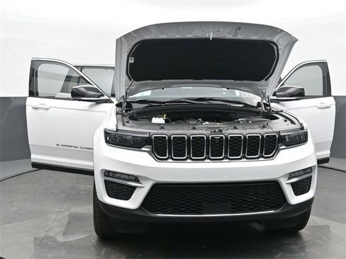 New 2025 Jeep Grand Cherokee Limited w/ Luxury Tech Group II image 54