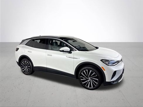 Certified 2023 Volkswagen ID.4 Pro S Plus AWD/4WD image 4