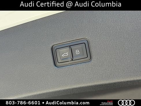 Certified 2025 Audi Q8 Premium Plus AWD/4WD image 17