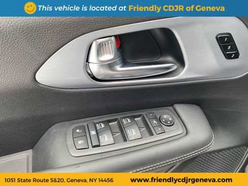 New 2026 Chrysler Pacifica Limited w/ S Appearance Package image 23