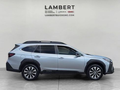 Used 2023 Subaru Outback Limited AWD/4WD image 6