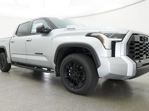 New 2026 Toyota Tundra Limited AWD/4WD image 32