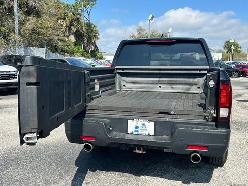 Used 2023 Honda Ridgeline Black Edition image 12