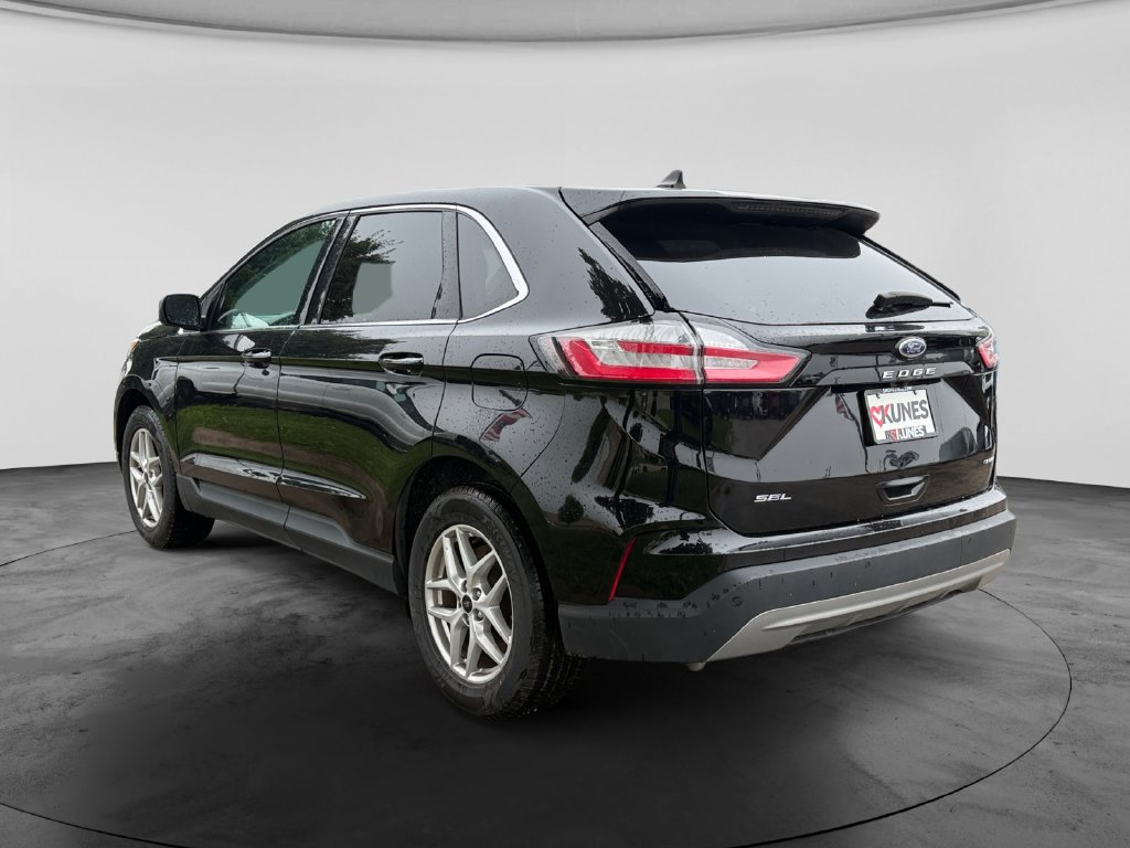 Used 2024 Ford Edge SEL AWD/4WD image 7