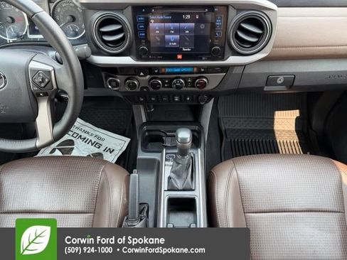 Used 2017 Toyota Tacoma Limited w/ Tow Package AWD/4WD image 26
