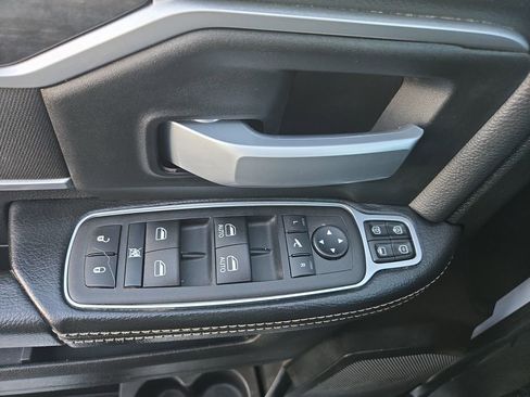 Used 2024 RAM 2500 Big Horn image 23