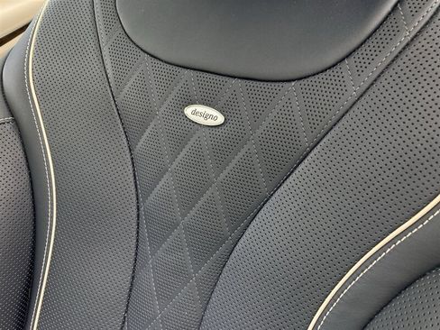 Used 2015 Mercedes-Benz S 550 Sedan image 16