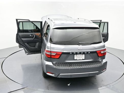 Used 2024 Nissan Armada SL w/ Captain's Chairs Package RWD image 27