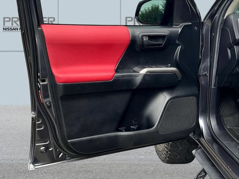 Used 2022 Toyota Tacoma SR5 w/ Technology Package RWD image 23