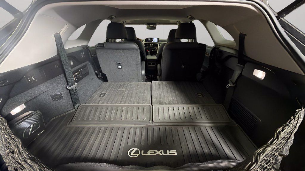 Used 2022 Lexus RX 350L FWD w/ Premium Package image 31