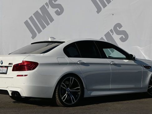 Used 2015 BMW M5 image 5