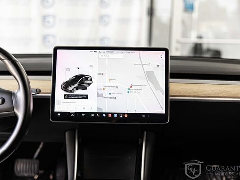 Used 2018 Tesla Model 3 Long Range AWD/4WD image 32