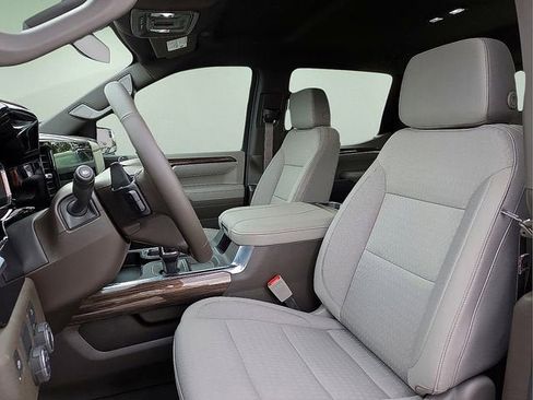 New 2025 Chevrolet Silverado 1500 LT w/ Convenience Package II RWD image 15