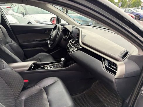 Certified 2021 Toyota C-HR Limited FWD image 11
