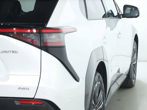 Used 2024 Toyota bZ4X Limited image 46