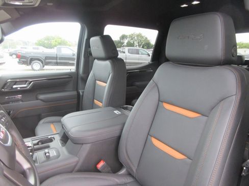 New 2026 GMC Sierra 1500 AT4 w/ AT4 Premium Package image 14