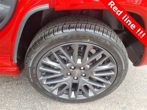 Certified 2022 Jeep Compass Limited image 14