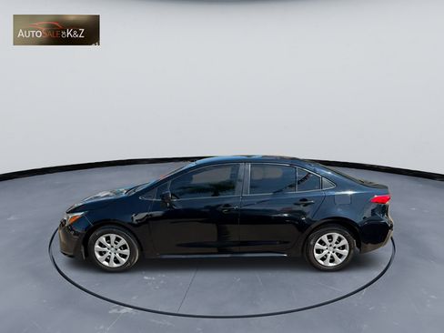 Used 2023 Toyota Corolla LE FWD image 4