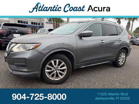 Used 2019 Nissan Rogue SV image 1