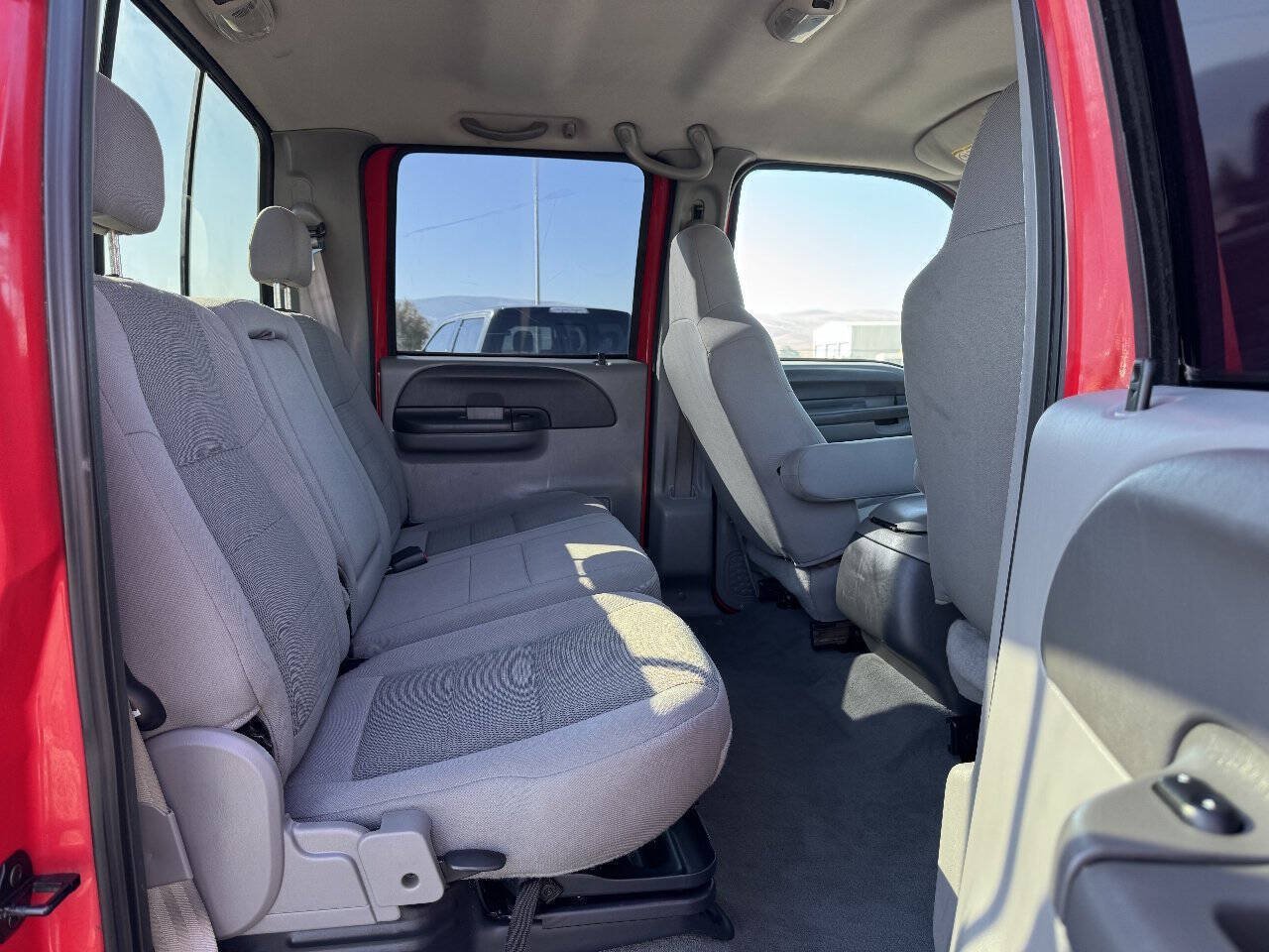 Used 2004 Ford F250 XLT AWD/4WD image 5