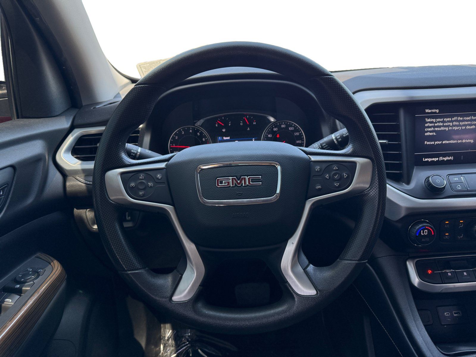 Used 2022 GMC Acadia SLE FWD image 12