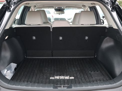 Used 2024 Toyota Corolla Cross L AWD/4WD image 32