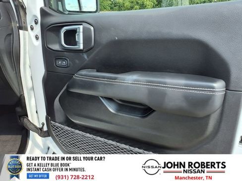 Used 2022 Jeep Wrangler Unlimited Sahara w/ Cold Weather Group image 20
