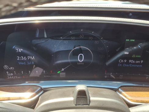 Used 2024 Cadillac Escalade ESV Sport Platinum w/ LPO, ONYX Package AWD/4WD image 19