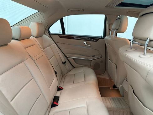 Used 2014 Mercedes-Benz E 350 Sedan image 26