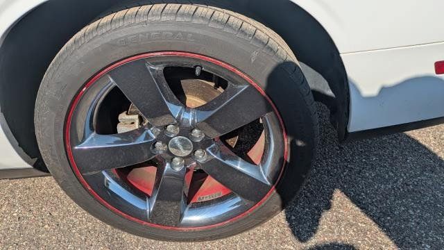 Used 2013 Dodge Challenger SXT RWD image 22