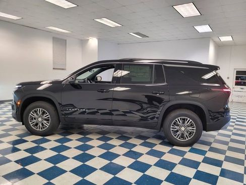 New 2026 Chevrolet Traverse LT w/ Driver Confidence Package image 4