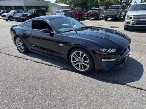 Used 2021 Ford Mustang GT Premium w/ Equipment Group 401A RWD image 13