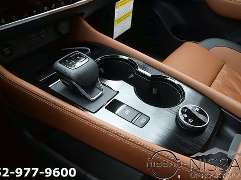 New 2026 Nissan Rogue Platinum w/ Platinum Premium Package AWD/4WD image 21