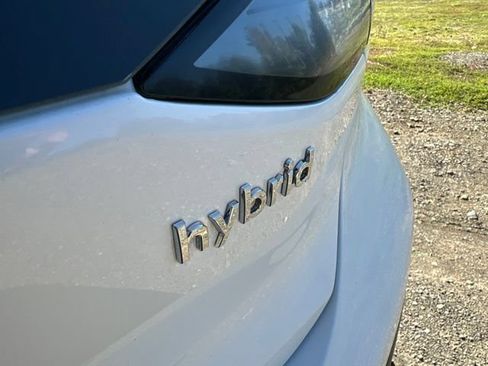 Used 2020 Hyundai Ioniq Limited FWD image 17