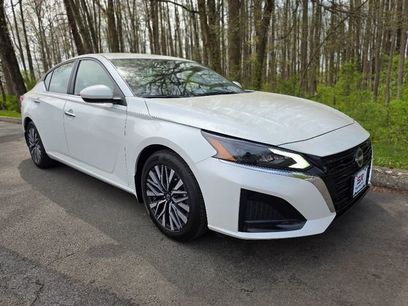 Certified 2023 Nissan Altima 2.5 SV