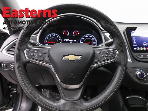 Used 2023 Chevrolet Malibu LT image 10