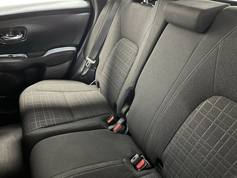 Used 2023 Honda HR-V LX image 15