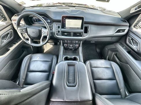 Certified 2024 Chevrolet Tahoe Z71 w/ Luxury Package image 21