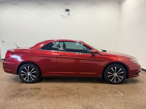 Used 2013 Chrysler 200 S FWD image 6