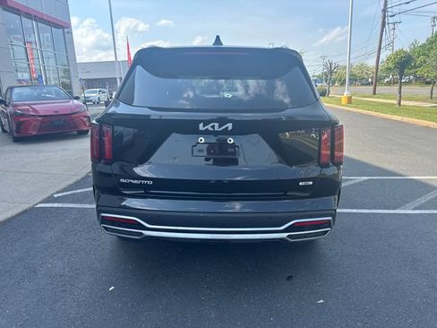 Used 2023 Kia Sorento EX AWD/4WD image 4