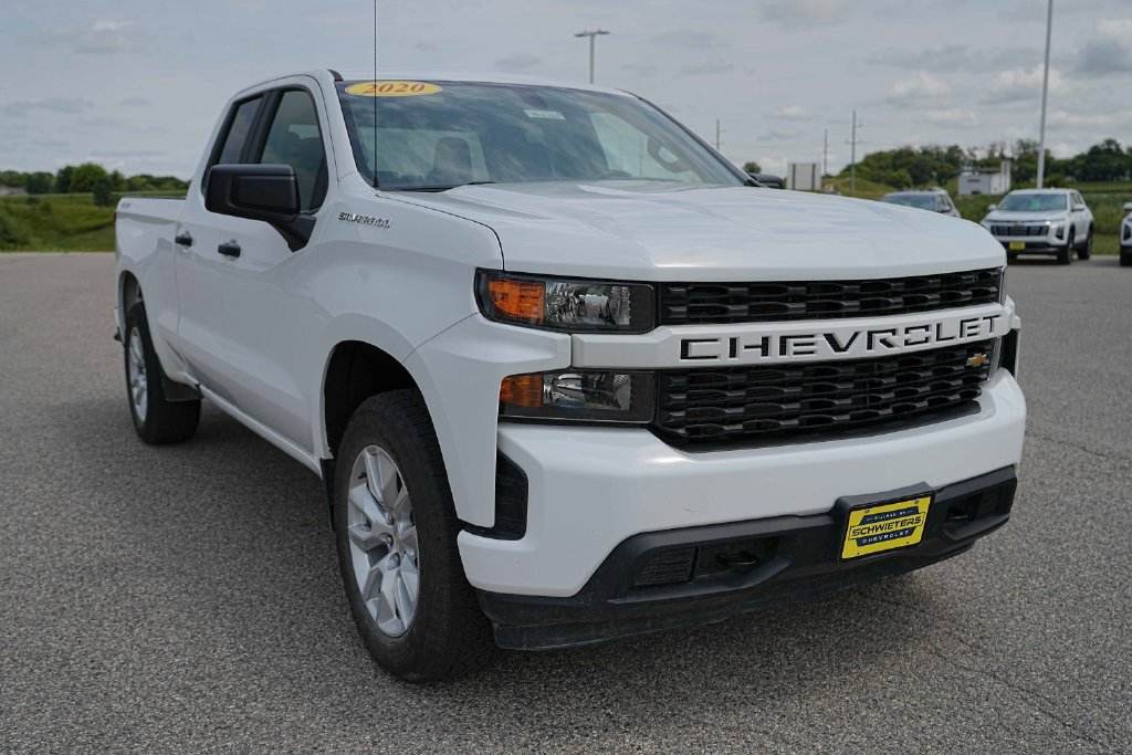 Used 2020 Chevrolet Silverado 1500 Custom w/ Trailering Package AWD/4WD image 5