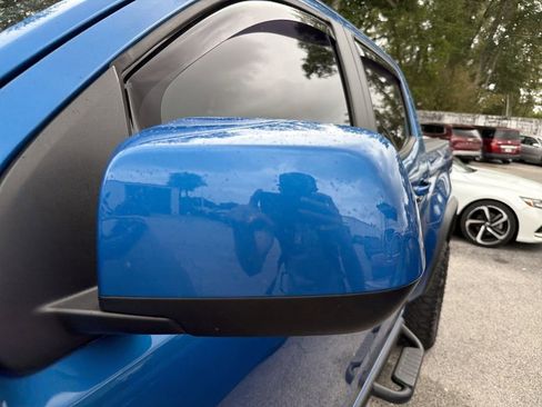 Used 2022 Chevrolet Colorado ZR2 w/ ZR2 Dusk Special Edition image 6