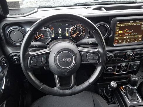 Used 2022 Jeep Gladiator Sport AWD/4WD image 12