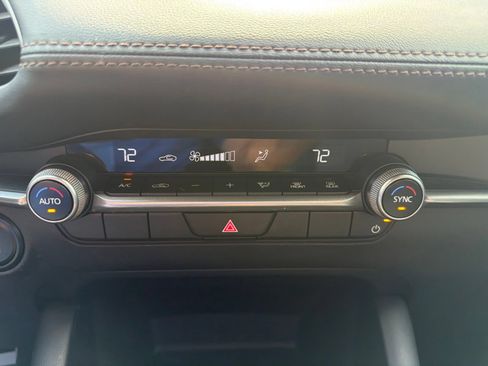 Used 2025 MAZDA MAZDA3 s Sport FWD image 20