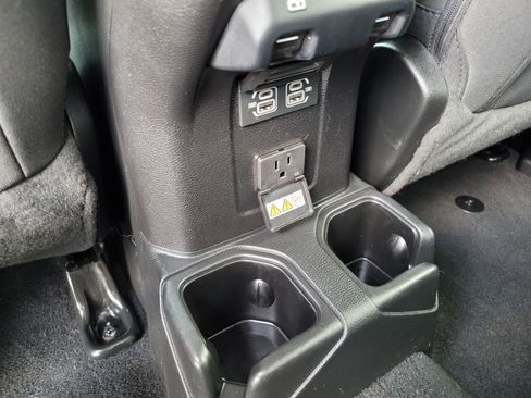 Used 2021 Jeep Gladiator Sport AWD/4WD image 16