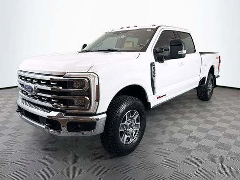 Used 2024 Ford F350 Lariat w/ Lariat Ultimate Package AWD/4WD image 2