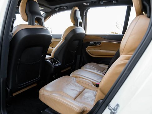 Used 2018 Volvo XC90 T6 Inscription w/ Convenience Package AWD/4WD image 38
