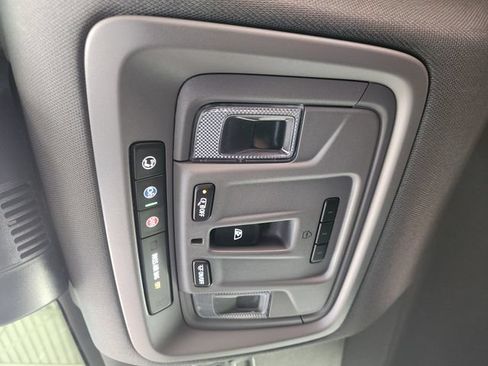 Used 2025 Chevrolet Silverado 1500 RST AWD/4WD image 28