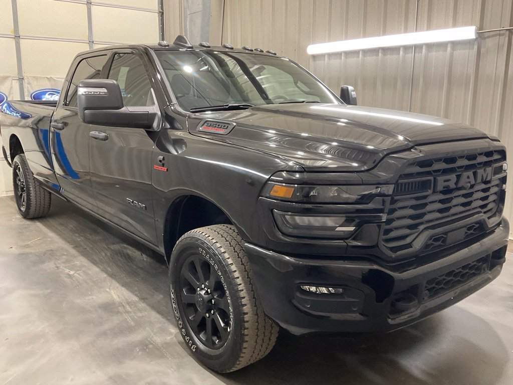 Used 2026 RAM 3500 Big Horn AWD/4WD image 2