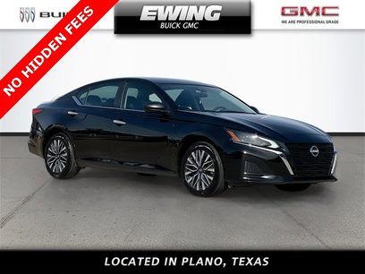 Used 2025 Nissan Altima 2.5 SV